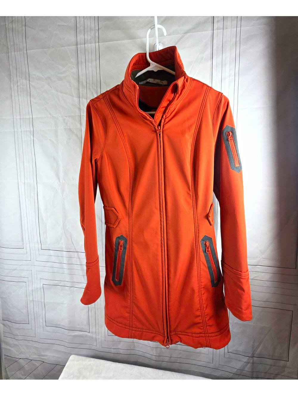 Athleta Womens Orange Full Zip Jacket With Pockets Slim Fit Mid-Length Sz S